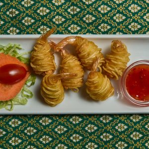 8. Kartofler med rejer 6 stk.